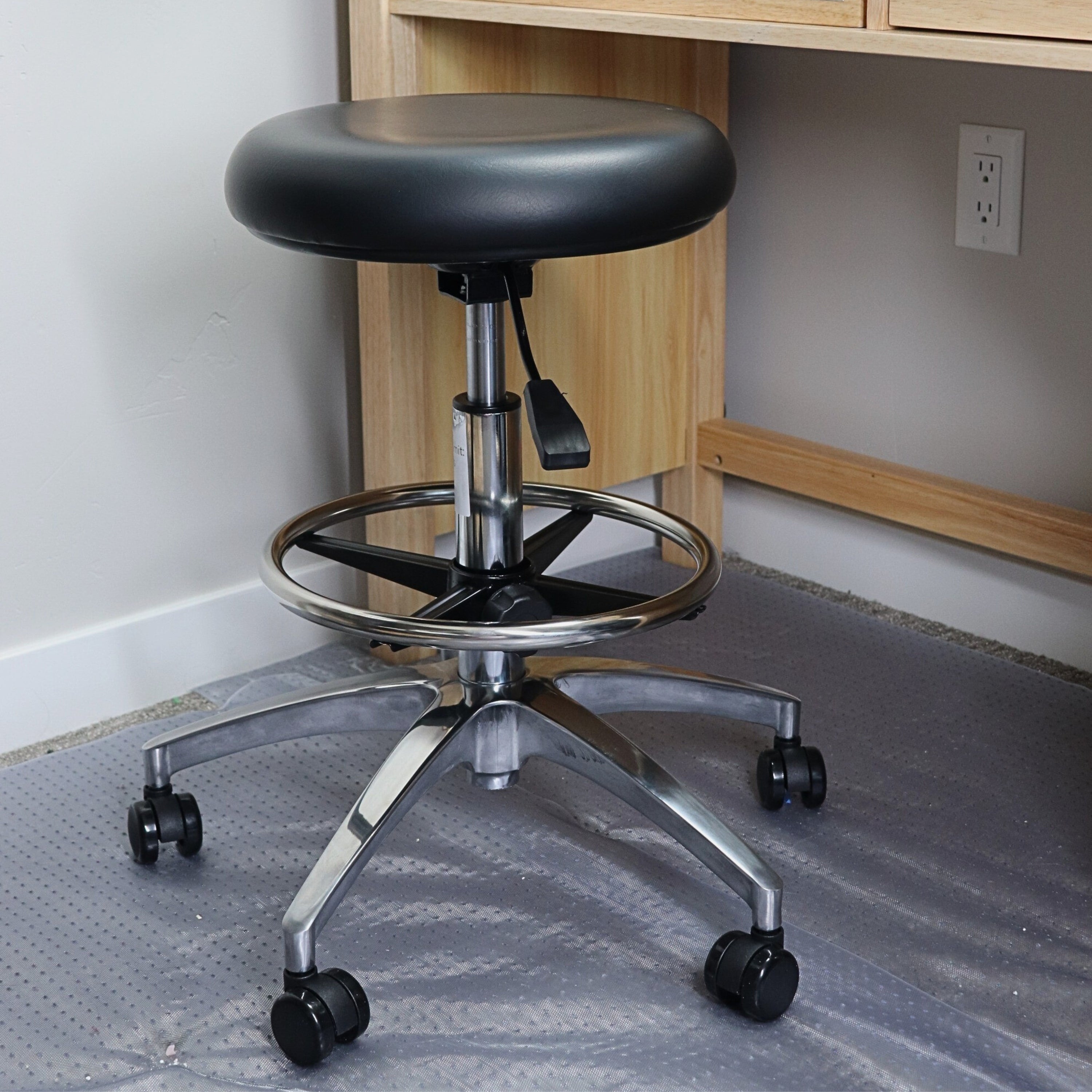 Professional Guitar Tech Bench Stool w/ Hydraulic Lift & Footrest - Randy's LLC
