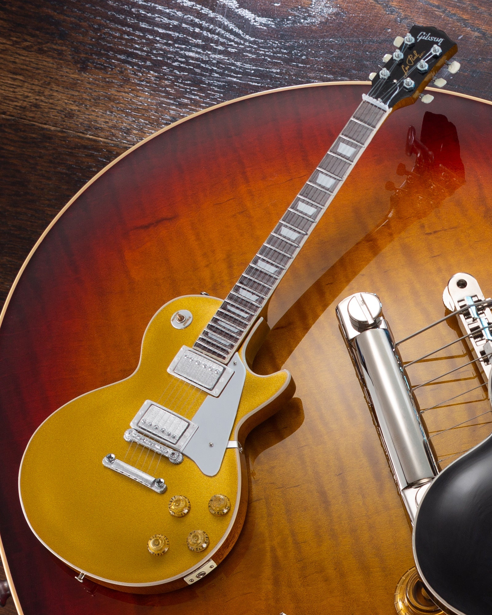 Gibson 1957 Les Paul Gold Top 1:4 Scale Mini Guitar Model - Randy's LLC