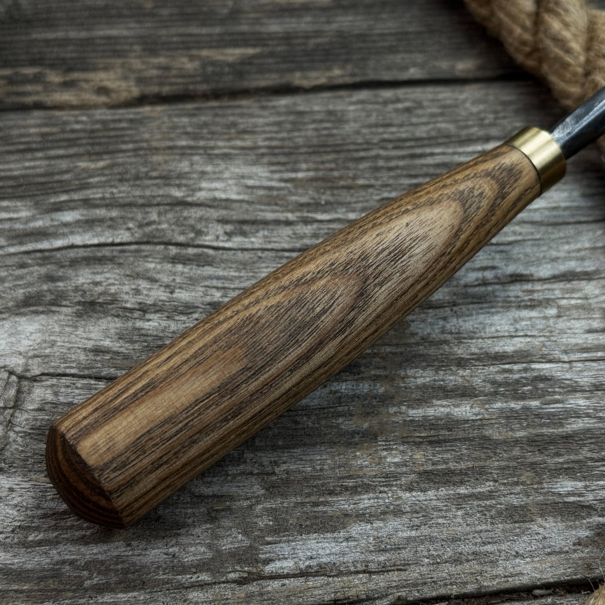 Curved Detail Carving Gouge – 8 mm / 12 mm (0.31 / 0.47 inches) - Randy's LLC