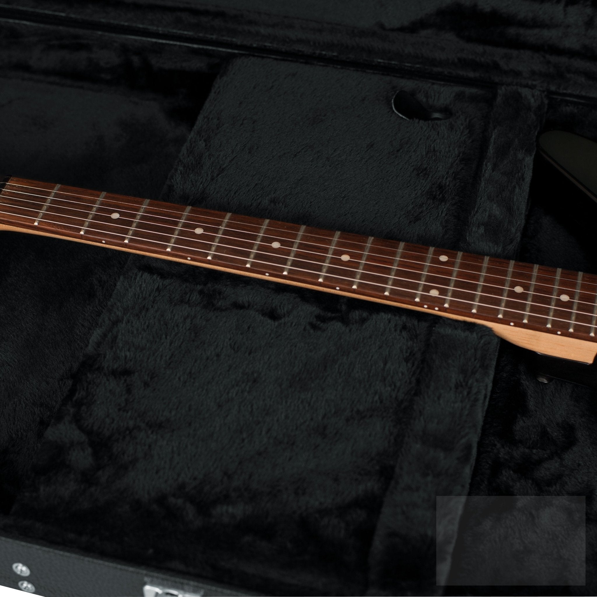 GWE-EXTREME Guitar Case for Gibson® Explorer® & Flying V® - Randy's LLC