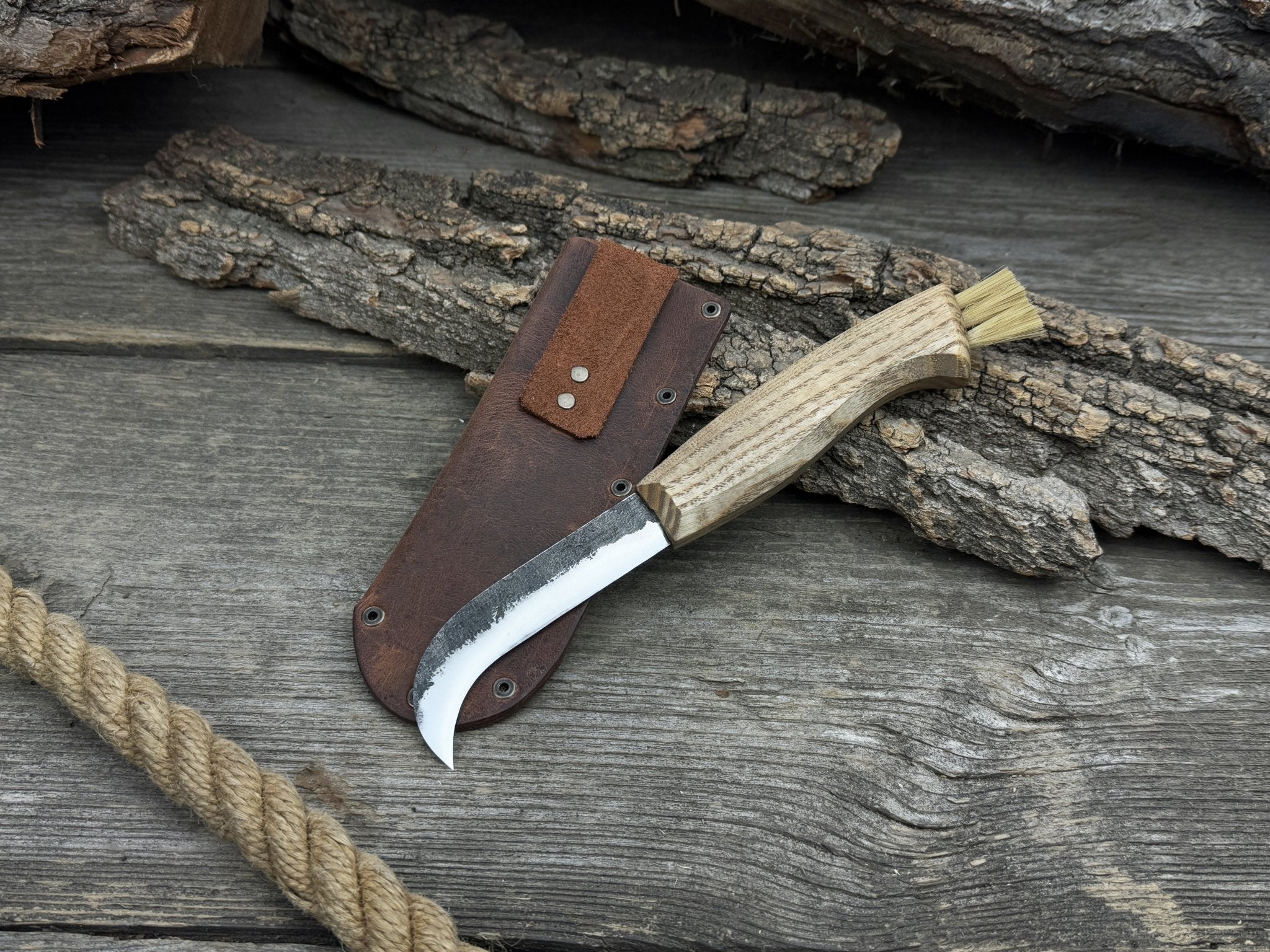 Mushroom Knife with Brush For Harvesting, 7.5 cm (2.95 inches) - Randy's LLC