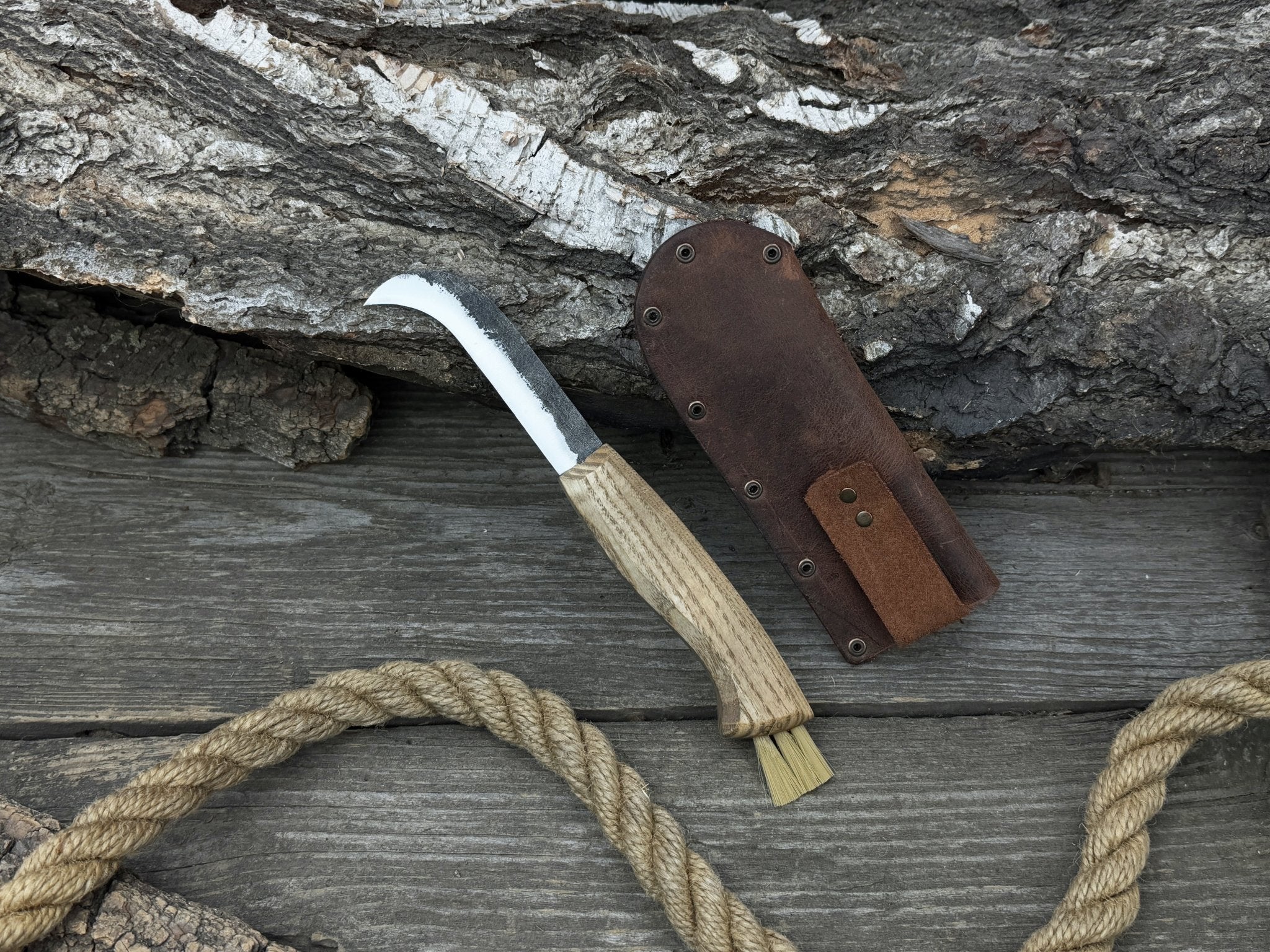 Mushroom Knife with Brush For Harvesting, 7.5 cm (2.95 inches) - Randy's LLC