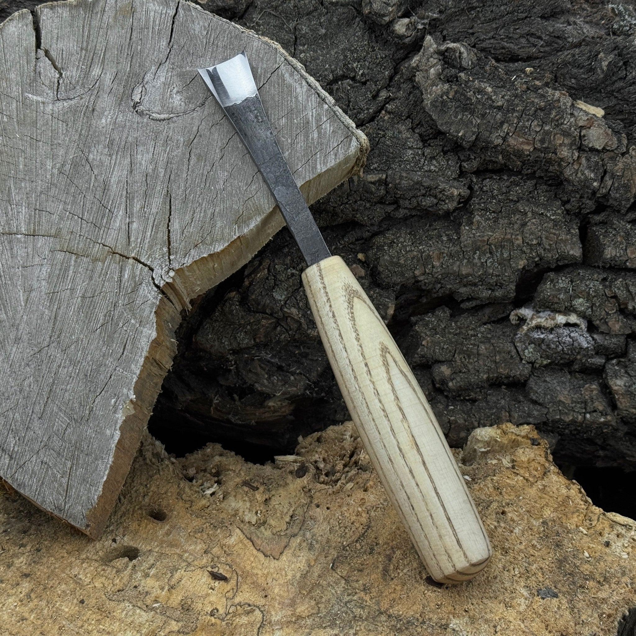 Small Fishtail Chisel – 15 mm / 20 mm (0.59 / 0.79 inches) - Randy's LLC