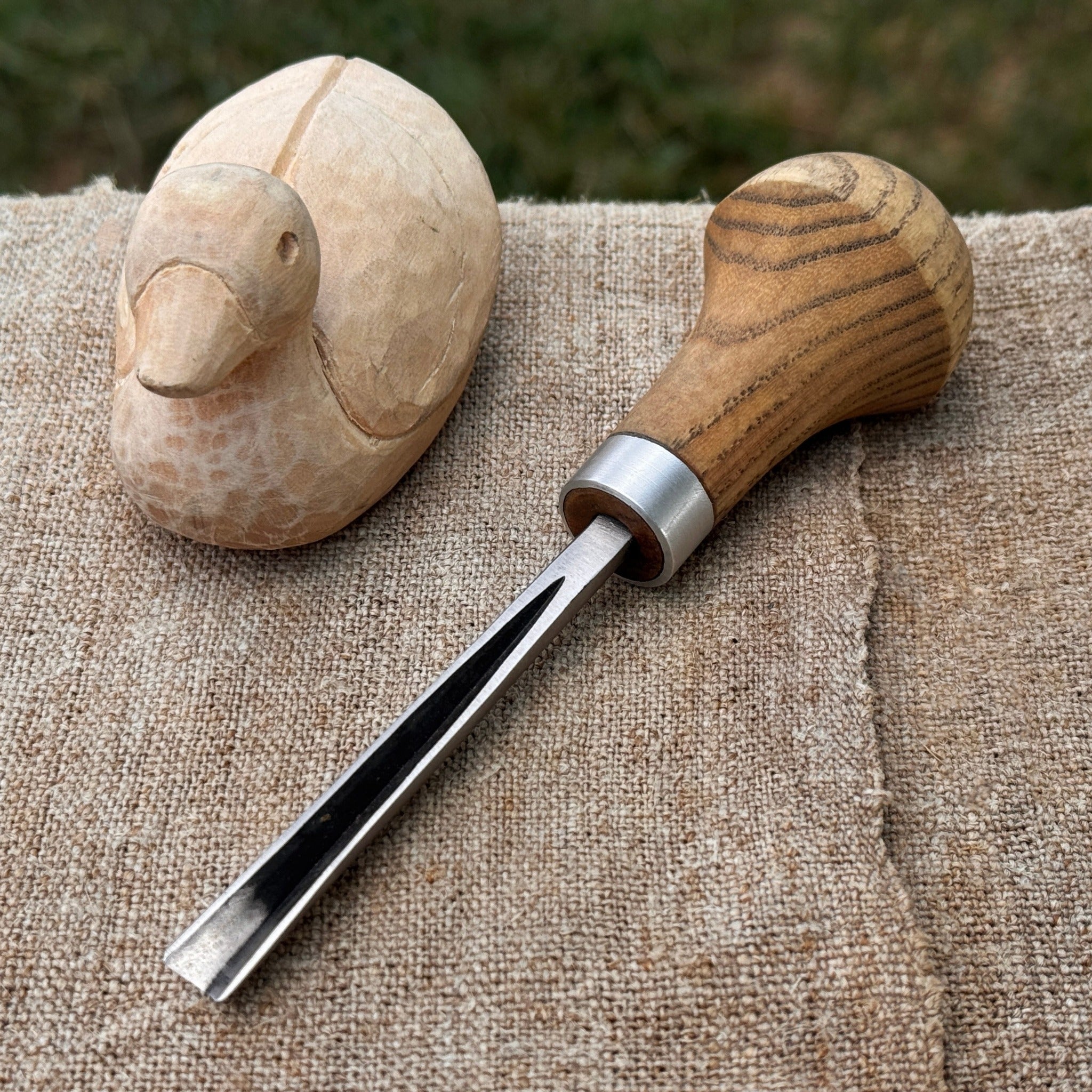 V-Parting Chisel 60 Degree with Palm Handle, 6 mm (0.24 inches) - Randy's LLC